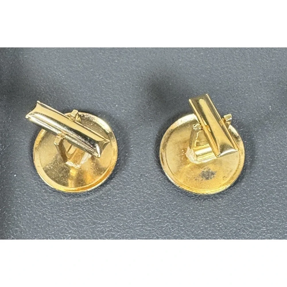 SHARP LOOKING PAIR OF GOLDTONE‎ UNISEX CUFFLINKS NICE DESIGN